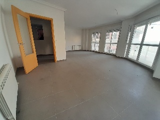 Piso y plazas de garaje en C/ Soledad, Puertollano (Ciudad Real) 4