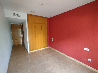 Piso en C/ Jose Antonio Camacho 6