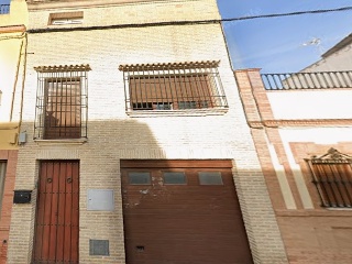 Unifamiliar en venta en Mairena Del Aljarafe de 157  m²