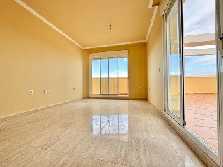 Piso con garaje en Guardamar del Segura 3