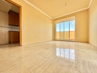 Piso con garaje en Guardamar del Segura 4