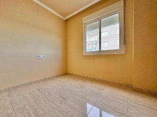 Piso con garaje en Guardamar del Segura 8