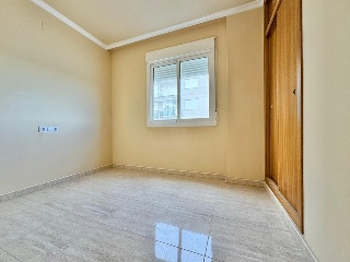 Piso con garaje en Guardamar del Segura 12