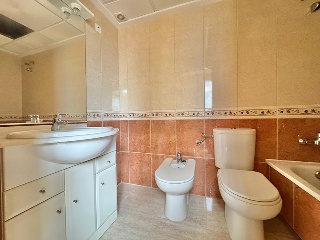 Piso con garaje en Guardamar del Segura 13