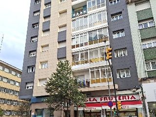 Piso en venta en Gijón de 97  m²