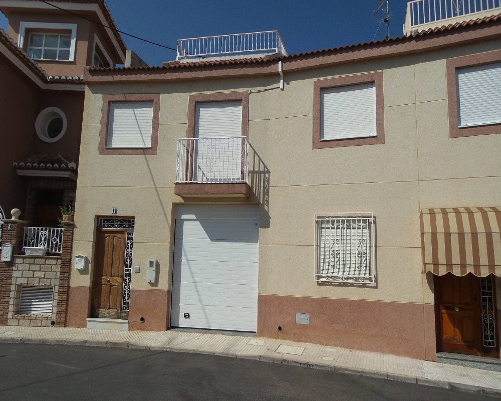 Casa en C/ Tomás Edison - Berja - Almería