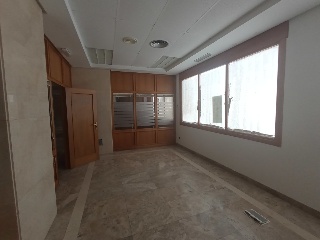 Local en Plaza Constitución 12