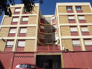 Piso en venta en Alzira de 81  m²