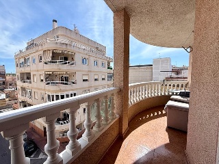 Piso en venta en Torrevieja de 75  m²