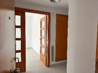 Piso con garaje en Av Alt Empordà - Báscara - Girona 4