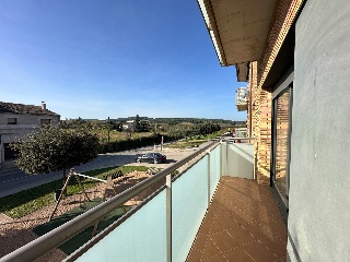 Piso con garaje en Av Alt Empordà - Báscara - Girona 5