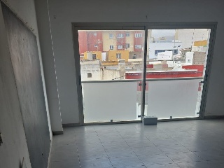 Piso en C/ Perojo, Santa Lucía de Tirajana (Las Palmas) 2