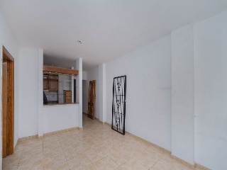 Vivienda en C/ Ronda César Cánovas 2