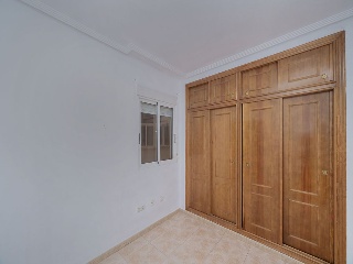 Vivienda en C/ Ronda César Cánovas 8