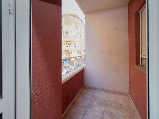 Vivienda en C/ Ronda César Cánovas 18