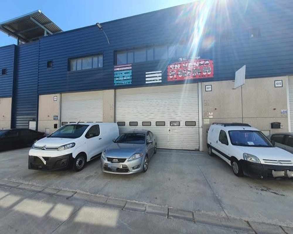 Nave industrial en C/ Resina - Madrid -