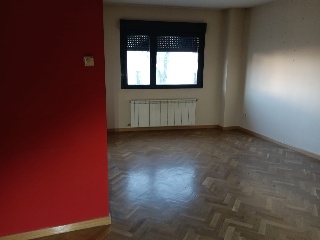 Piso en C/ Aniceto Marinas 2