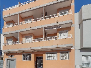Piso en venta en Torrevieja de 80  m²