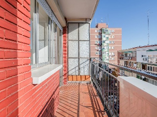 Vivienda en C/ Oca - Urb Virgen de Fátima - 14
