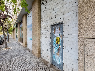 Local en Av. San Severiano 22