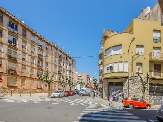 Local en PJ Sor Lluisa Estivill - Reus - 25