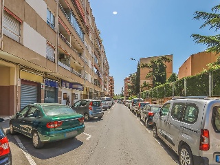 Local en PJ Sor Lluisa Estivill - Reus - 26