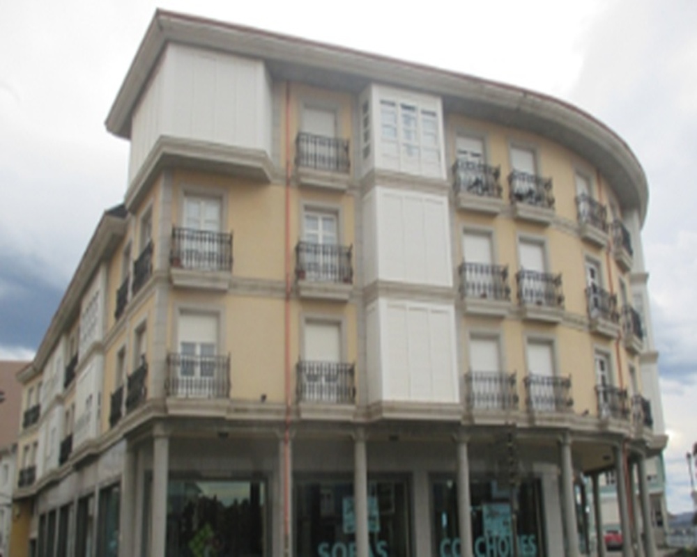 Piso y garaje en C/ Clemente Martínez, Ribadeo (Lugo)