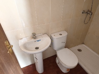 Chalet adosado en C/ del Valle del Jerte - Casar de Cáceres - 9