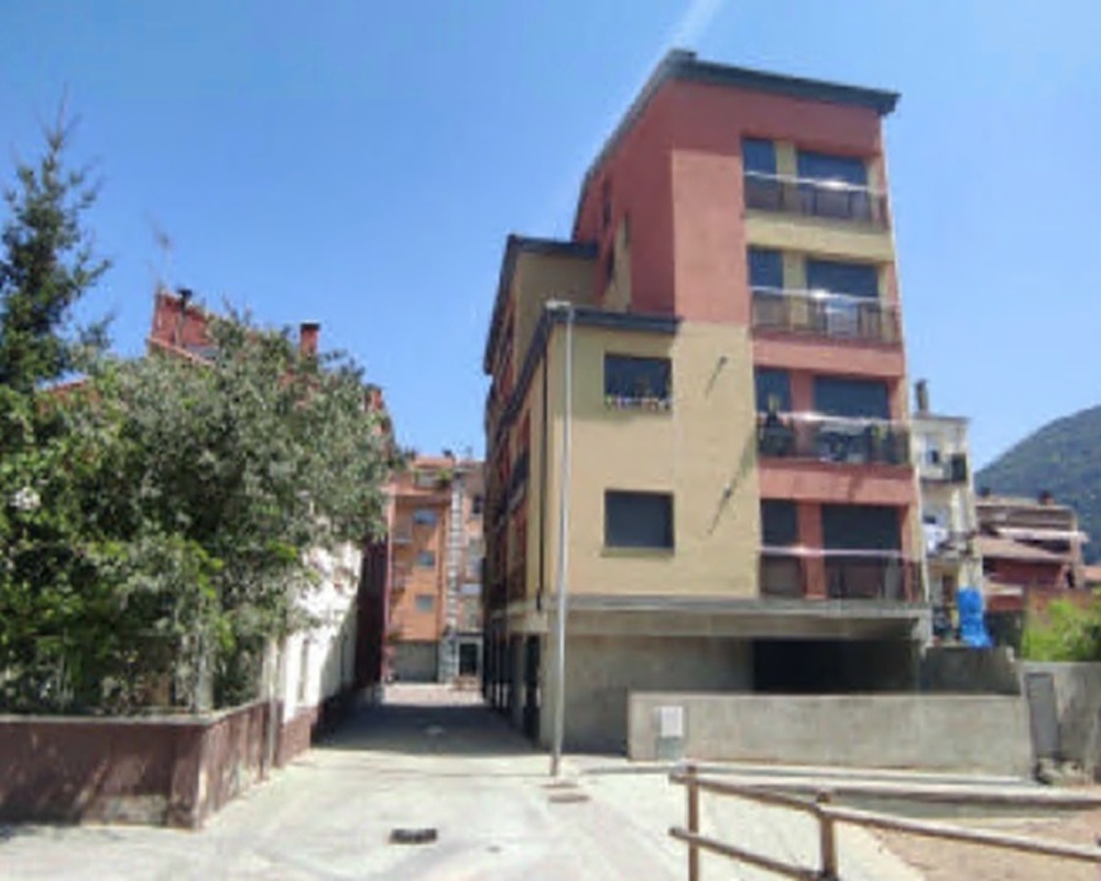 Garaje en C/ Barcelona, Ripoll (Girona)