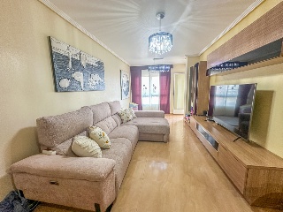 Piso con garaje y trastero en Beniel 2