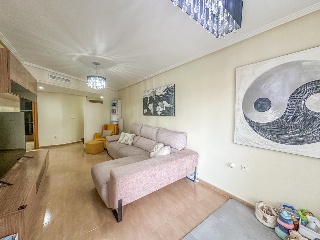 Piso con garaje y trastero en Beniel 5