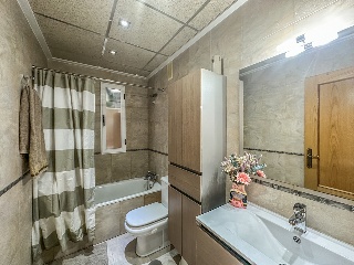 Piso con garaje y trastero en Beniel 15