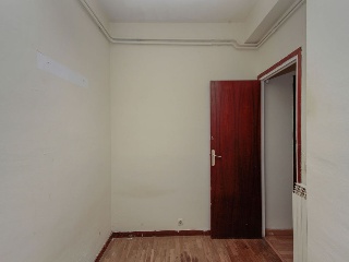Piso en Av Meridiana - Barcelona - 34