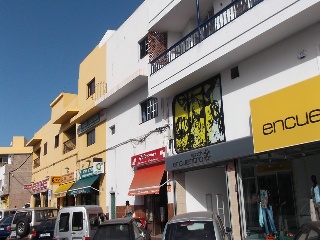 Local en La Camella 7