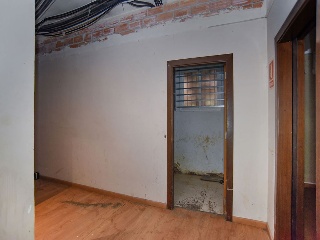 09048-0001 19