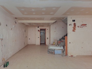 Casas adosada en construcción detenida en C/ Pont - Reus - 21