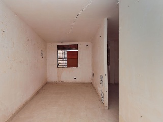 Casas adosada en construcción detenida en C/ Pont - Reus - 33