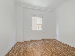 Piso en C/ Virgen de la Cinta 57