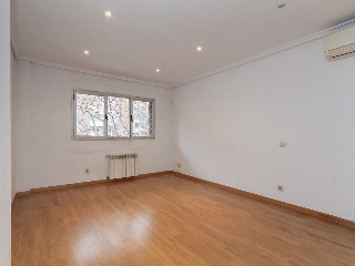 Piso en Av Mediterráneo, Madrid 3