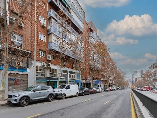 Piso en Av Mediterráneo, Madrid 16
