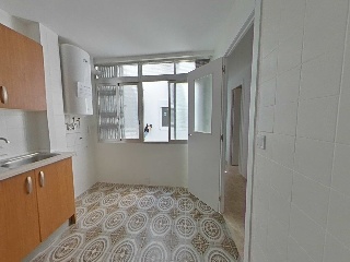Piso en C/ Cisne, Alicante 27