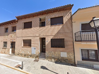 Piso en venta en Navas Del Rey de 77  m²