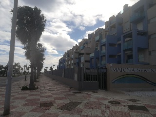 Piso en venta en Roquetas De Mar de 79  m²