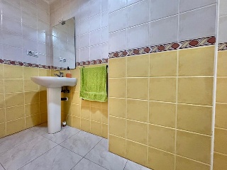 Piso con garaje y trastero en Benejúzar 28