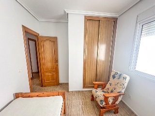 Piso con garaje en Pilar de la Horadada 17