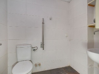 Locales en C/ Sant Salvador - Badalona - Barcelona 17
