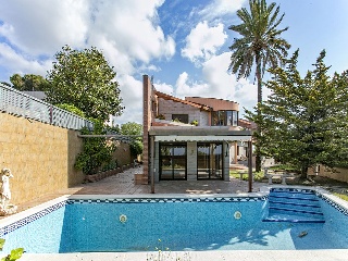 Otros en venta en Vilanova I La Geltrú de 423  m²