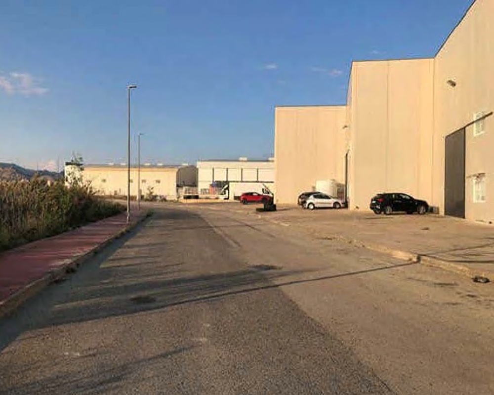 Nave industrial en C/ Valencia, Ceutí (Murcia)