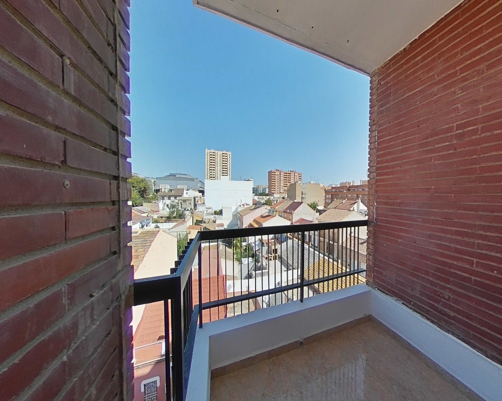 Vivienda en C/ Los Pinos - Valencia -