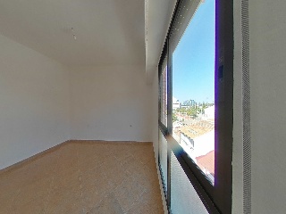 Vivienda en C/ Los Pinos - Valencia - 13